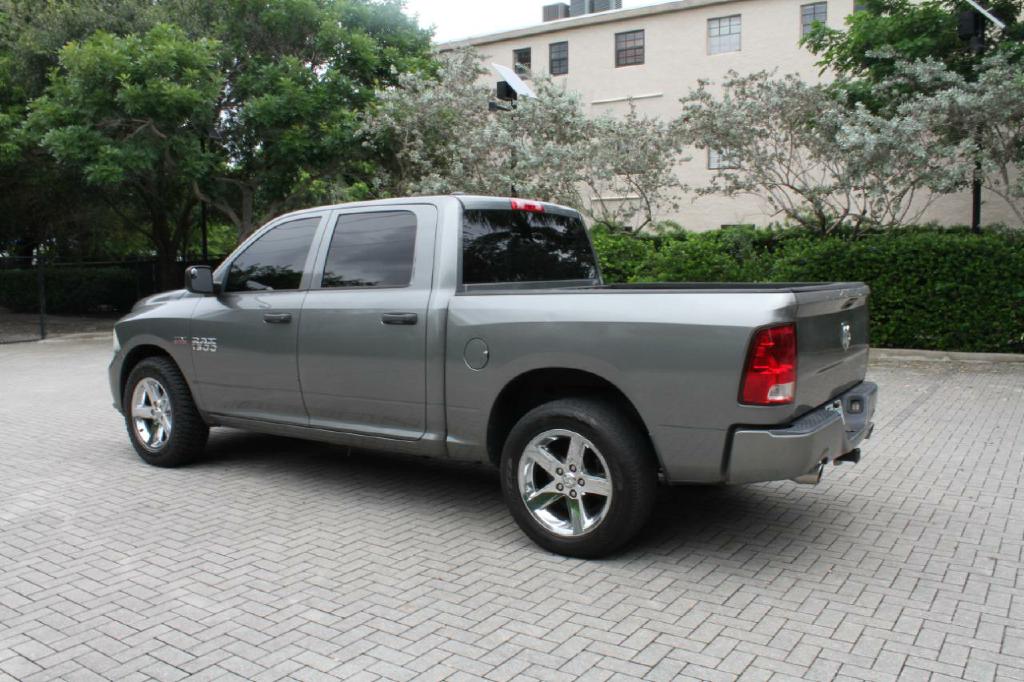 Photo 7 of this RAM 1500