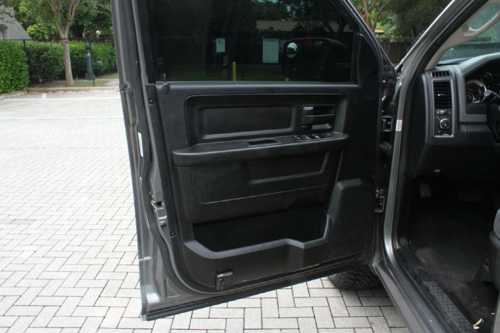 Photo 10 of this RAM 1500