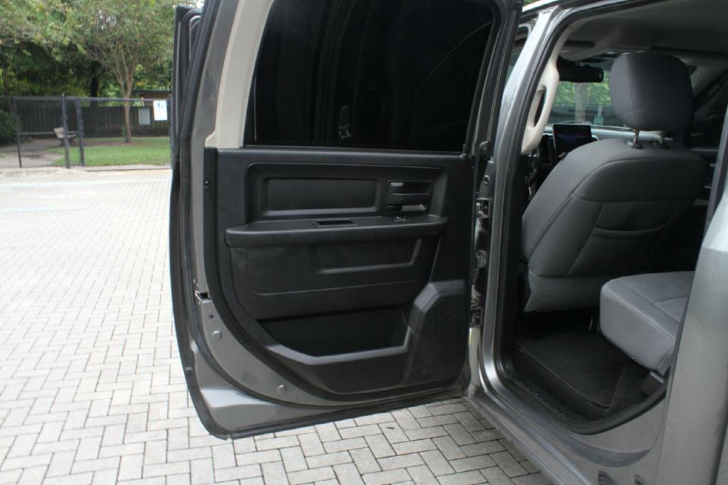 Photo 12 of this RAM 1500