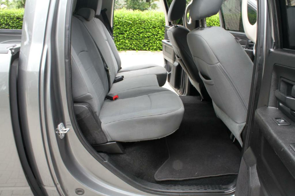 Photo 13 of this RAM 1500