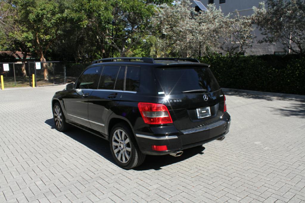 Photo 8 of this MERCEDES-BENZ GLK-CLASS