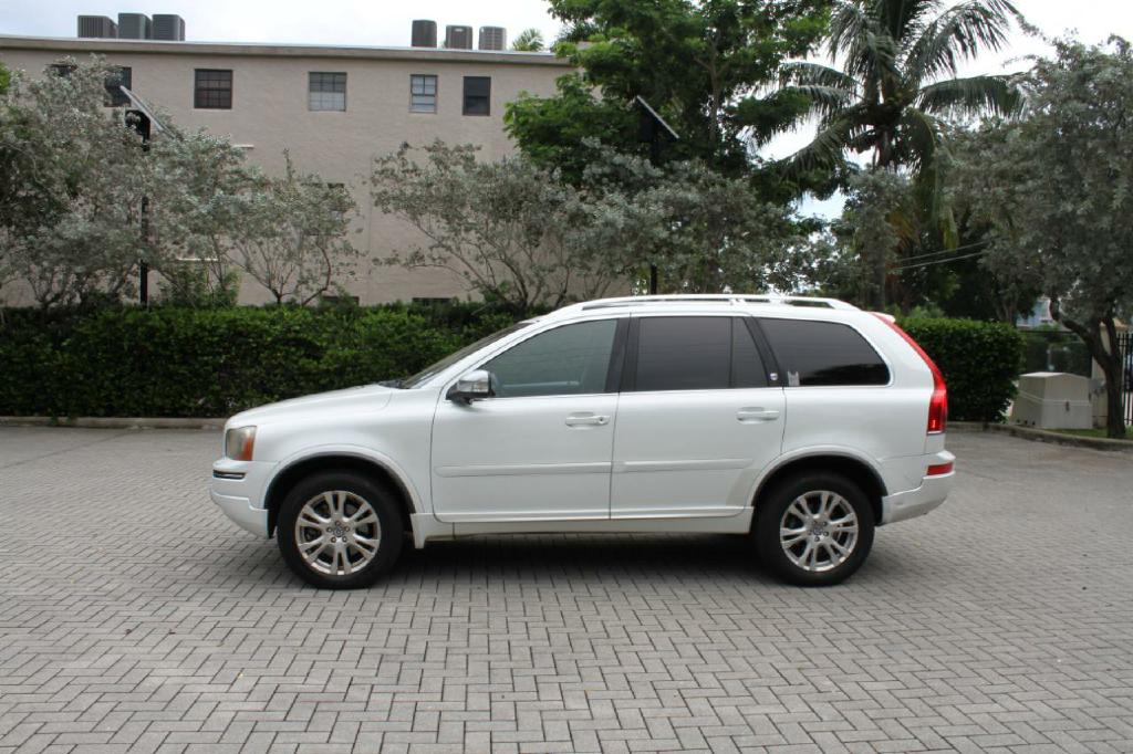 Photo 2 of this VOLVO XC90