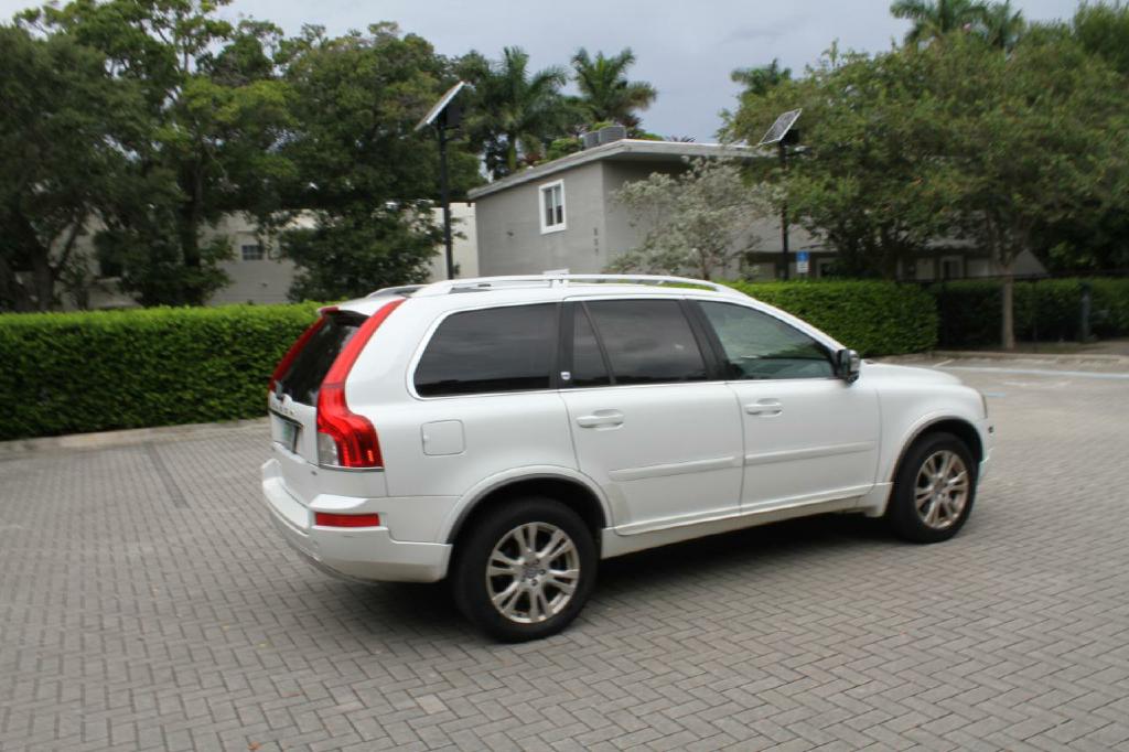 Photo 6 of this VOLVO XC90