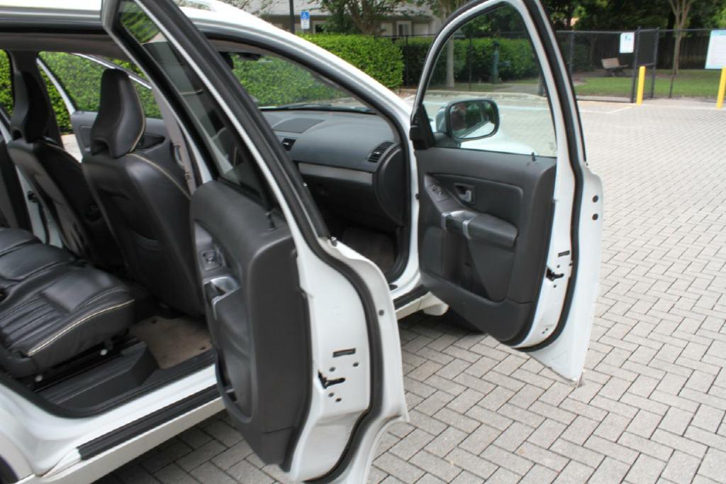 Photo 11 of this VOLVO XC90