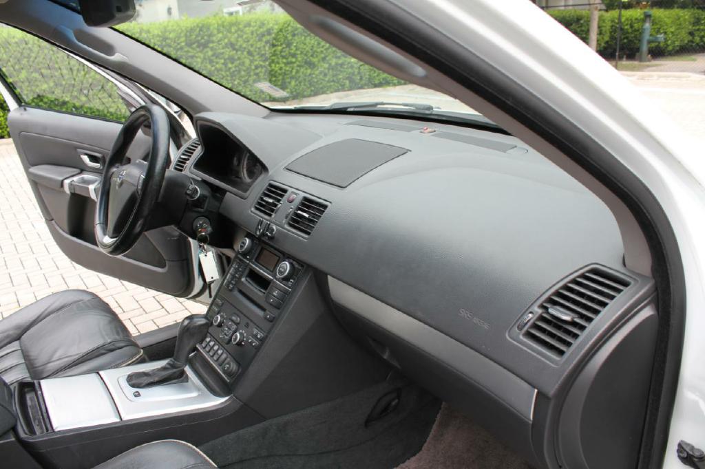 Photo 14 of this VOLVO XC90