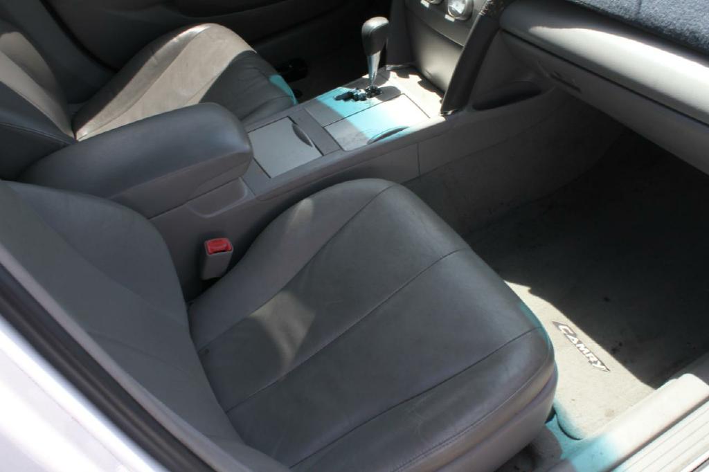 Photo 9 of this TOYOTA CAMRY