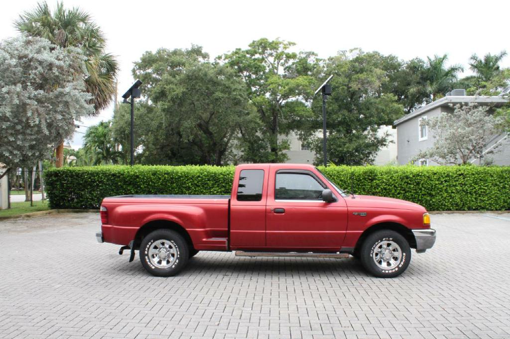 Photo 4 of this FORD RANGER