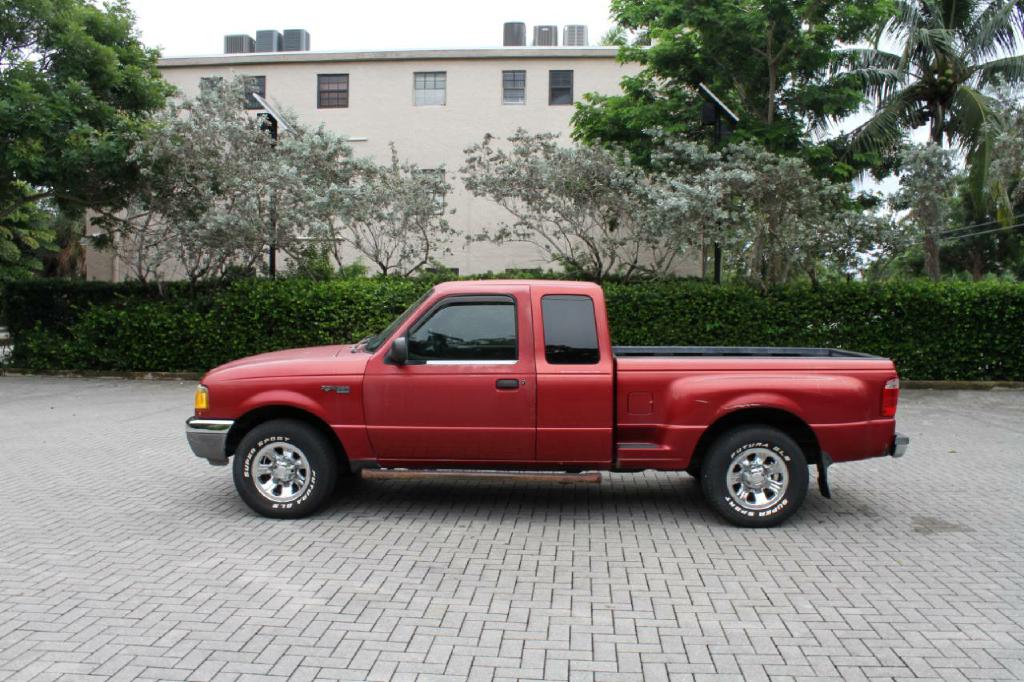 Photo 8 of this FORD RANGER