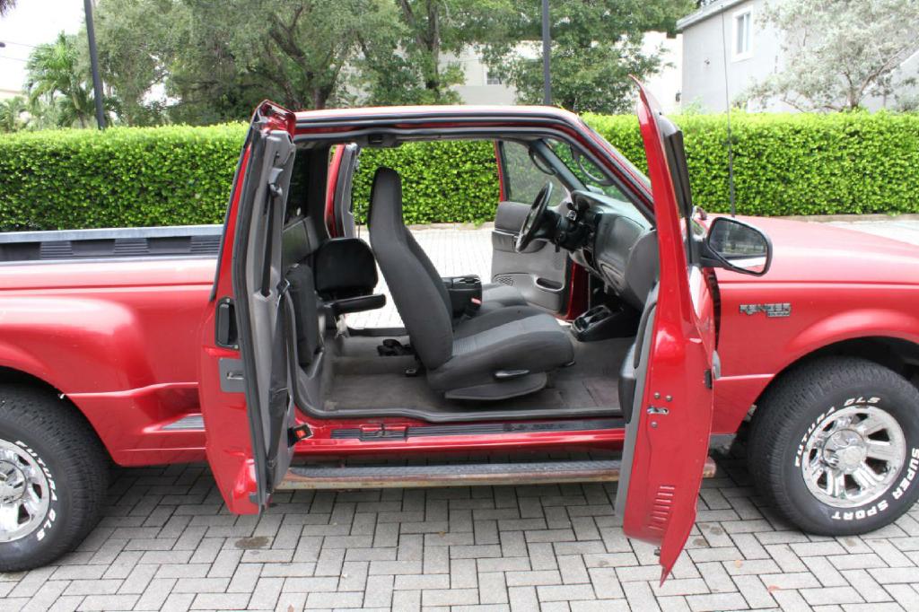 Photo 11 of this FORD RANGER
