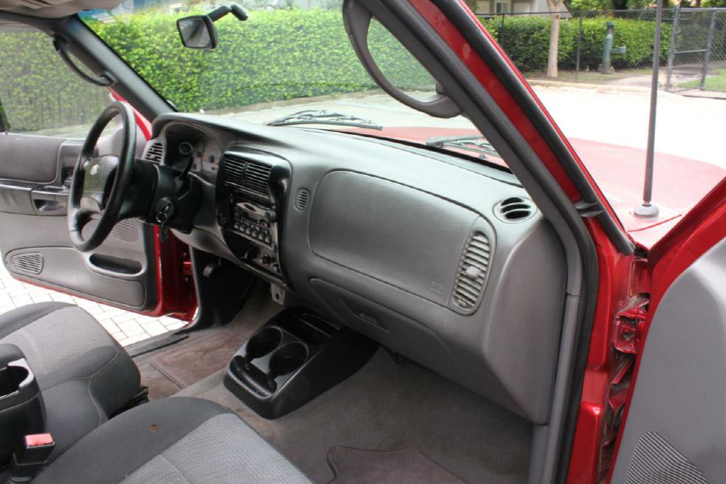 Photo 12 of this FORD RANGER