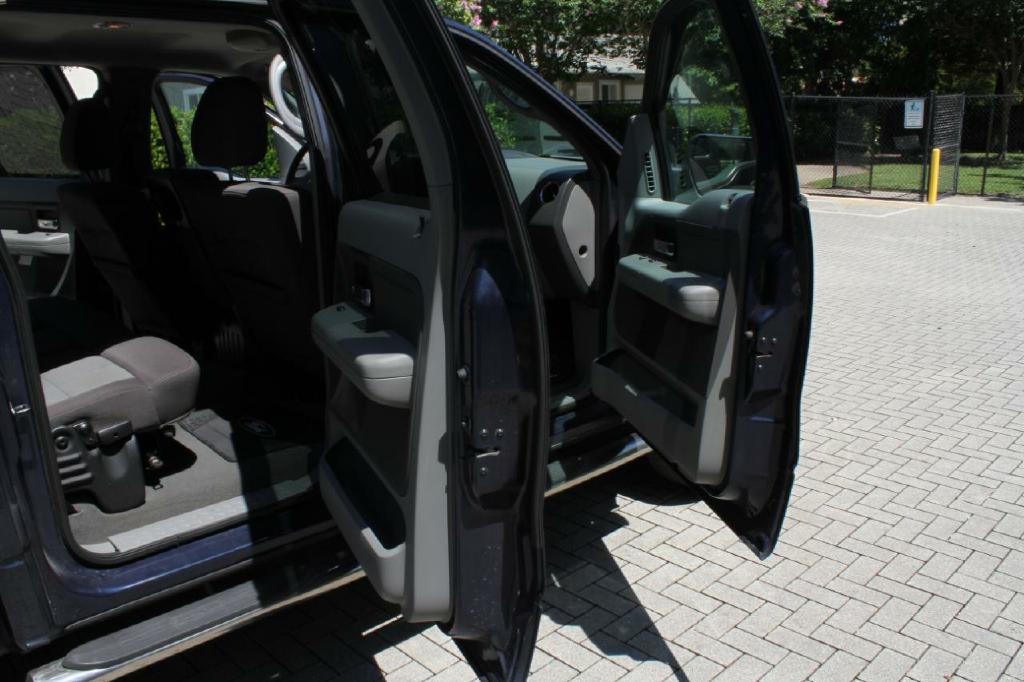 Photo 12 of this FORD F-150