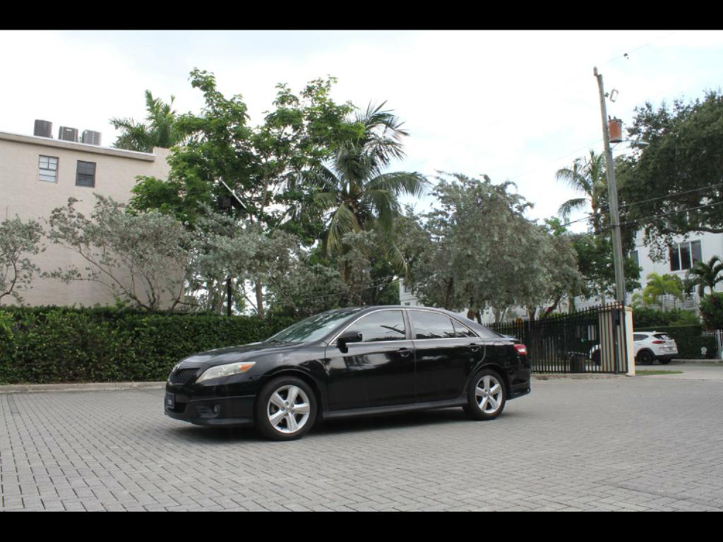 2011 TOYOTA CAMRY