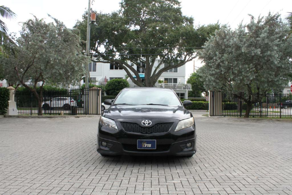 Photo 3 of this TOYOTA CAMRY