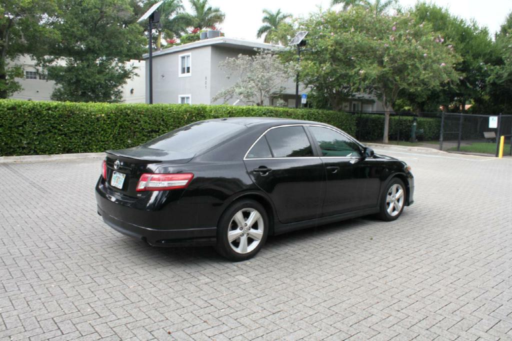 Photo 6 of this TOYOTA CAMRY