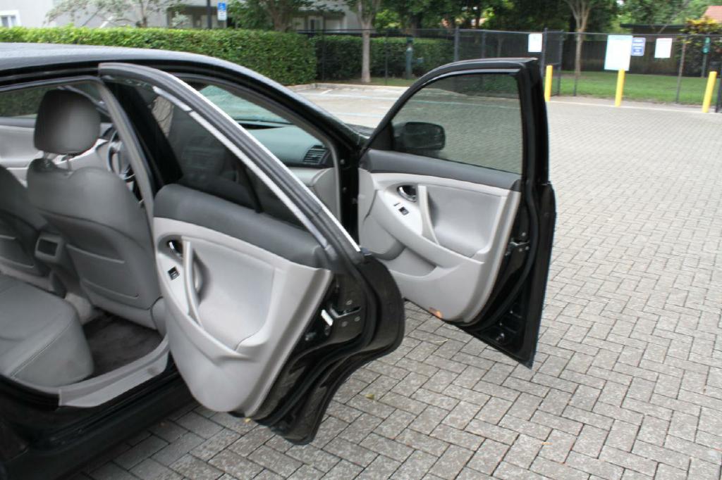 Photo 12 of this TOYOTA CAMRY