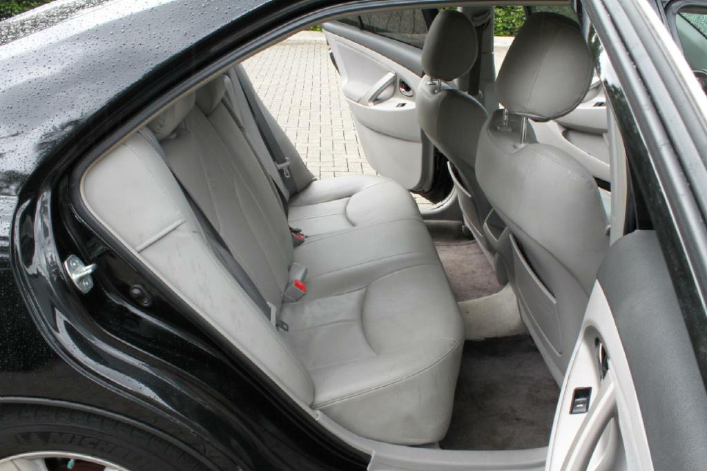 Photo 13 of this TOYOTA CAMRY