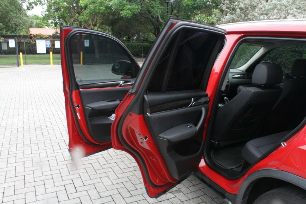 Photo 9 of this BMW X3