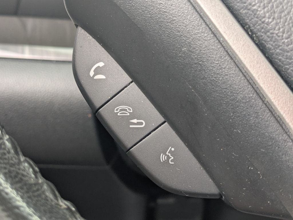 Photo 13 of this HONDA CR-V