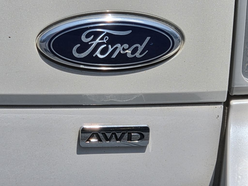 Photo 5 of this FORD FLEX