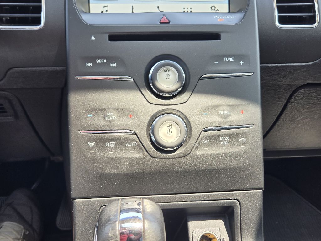 Photo 18 of this FORD FLEX