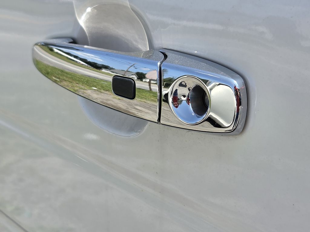 Photo 6 of this FORD FLEX