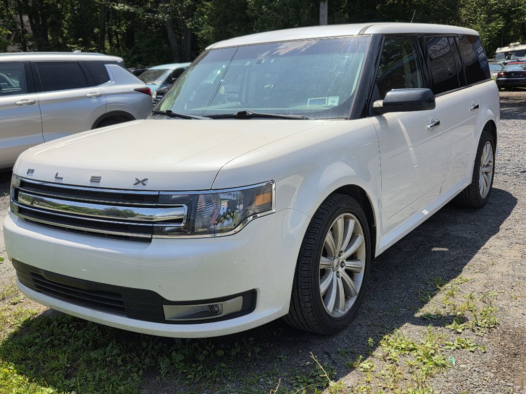 Photo 2 of this FORD FLEX