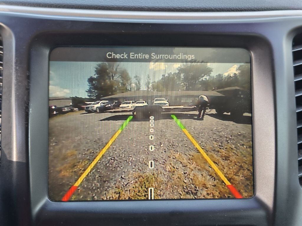 Photo 12 of this JEEP CHEROKEE