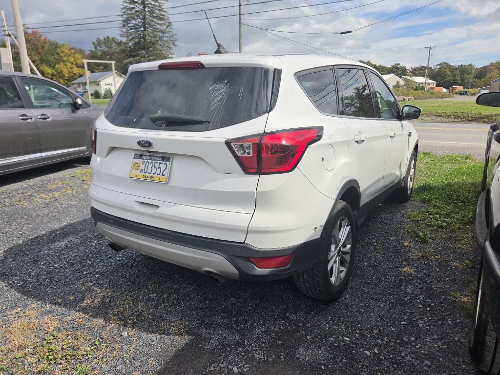 Photo 4 of this FORD ESCAPE
