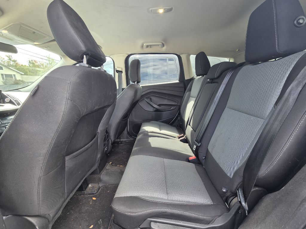 Photo 7 of this FORD ESCAPE