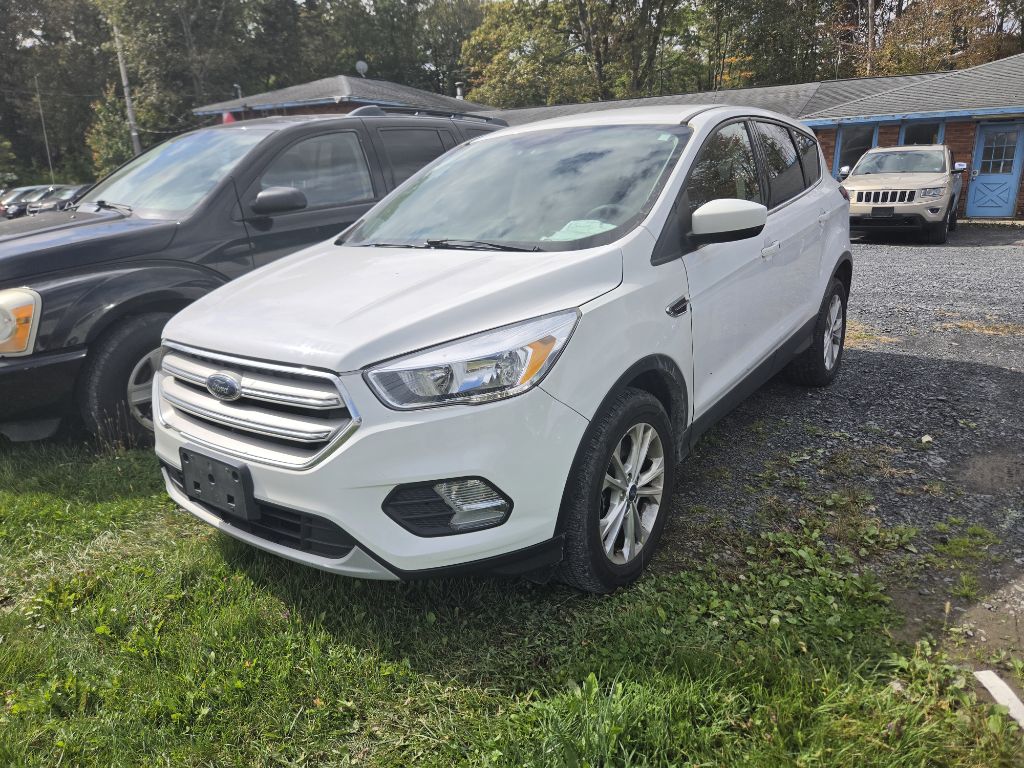Photo 2 of this FORD ESCAPE