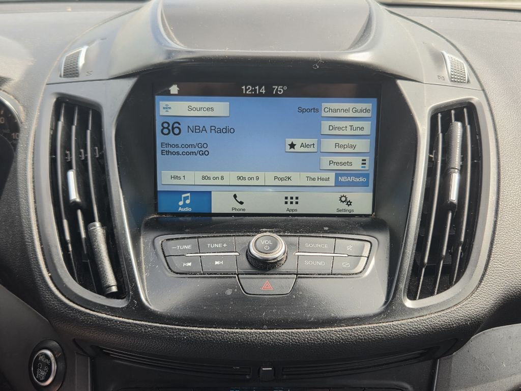 Photo 10 of this FORD ESCAPE