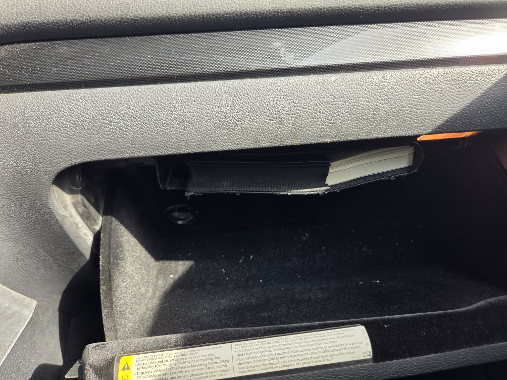 Photo 13 of this VOLKSWAGEN JETTA