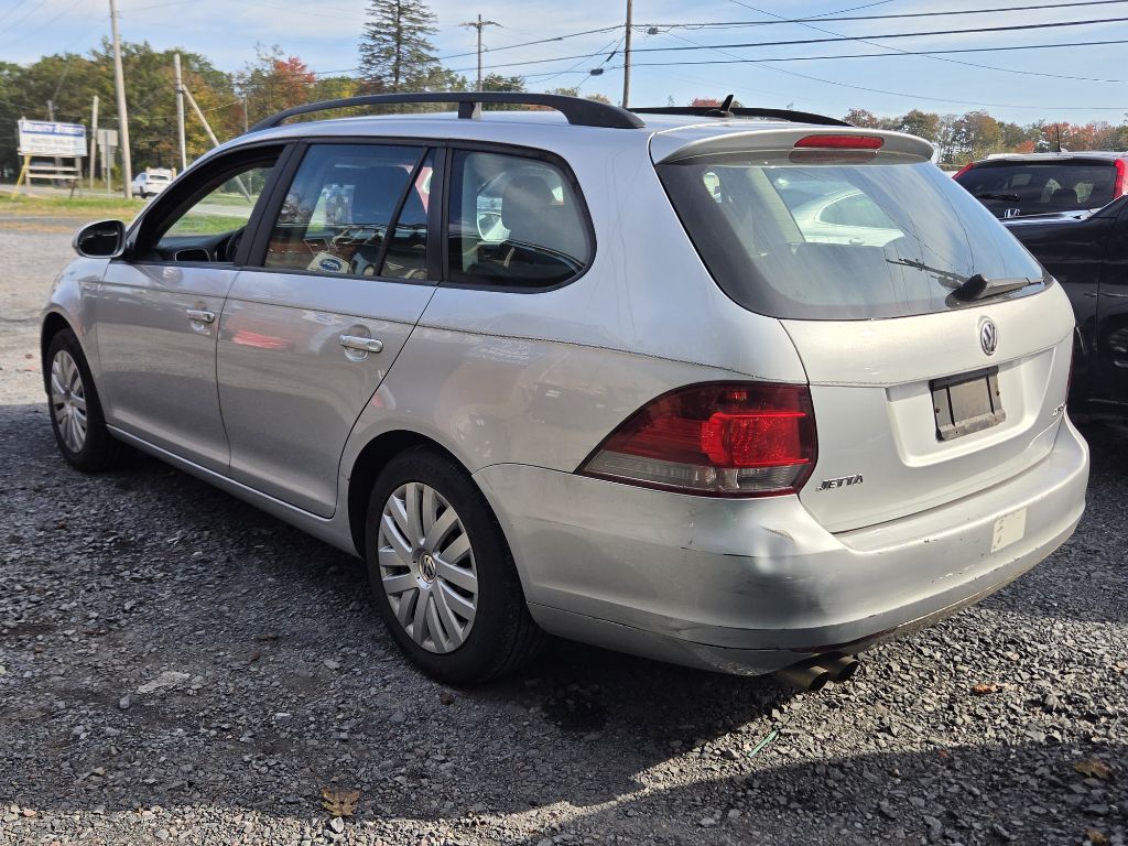 Photo 3 of this VOLKSWAGEN JETTA