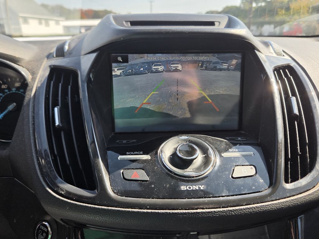 Photo 14 of this FORD ESCAPE