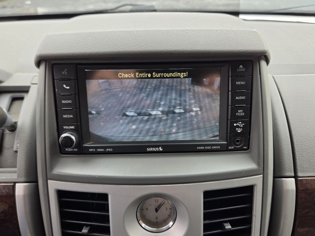 Photo 7 of this CHRYSLER TOWN & COUNTRY