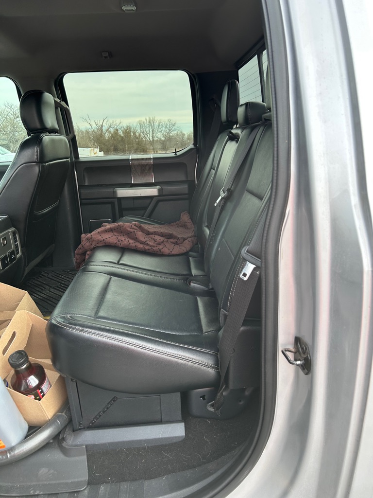 Photo 7 of this FORD F250
