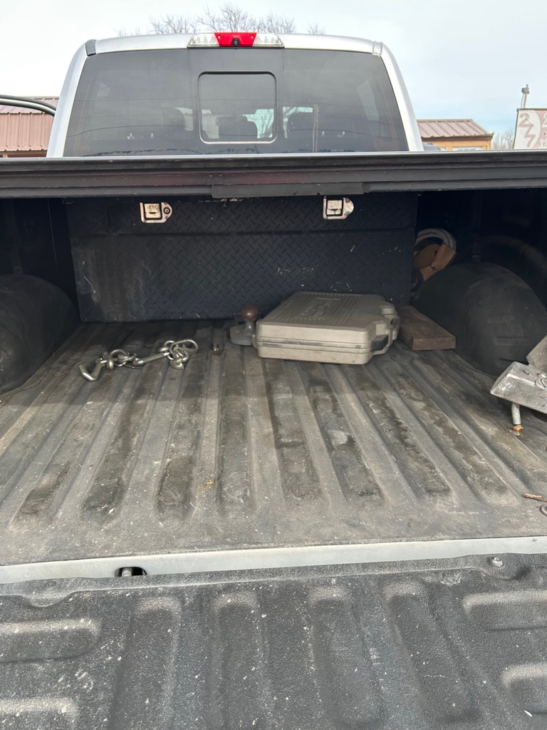 Photo 10 of this FORD F250
