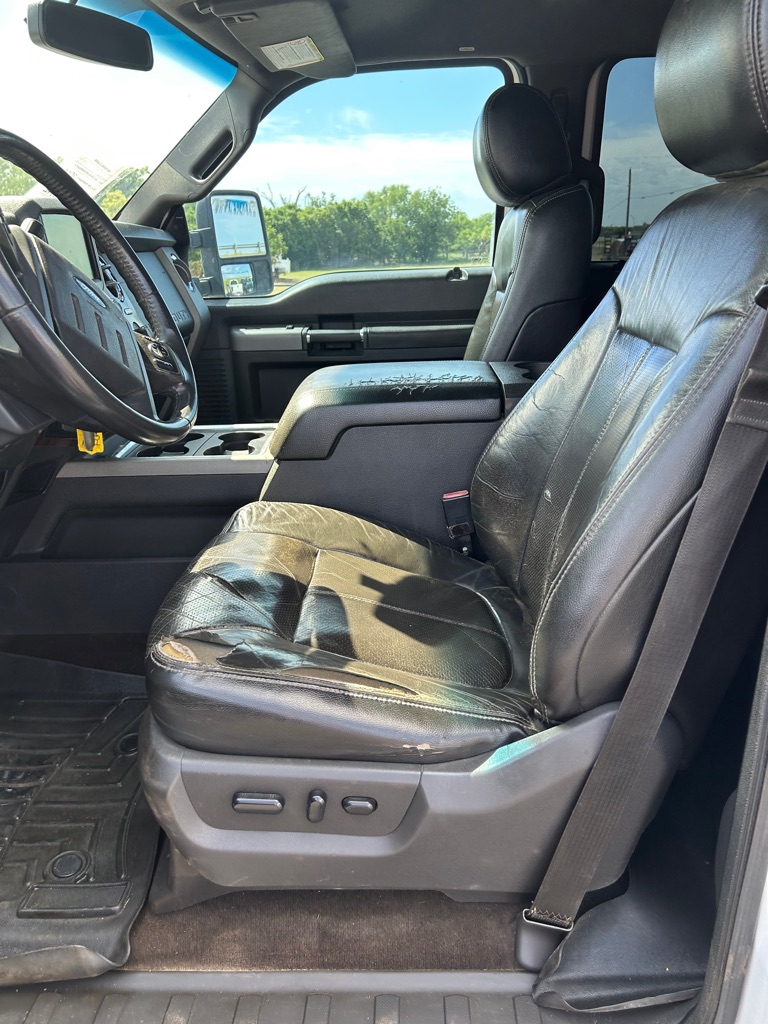 Photo 7 of this FORD F250