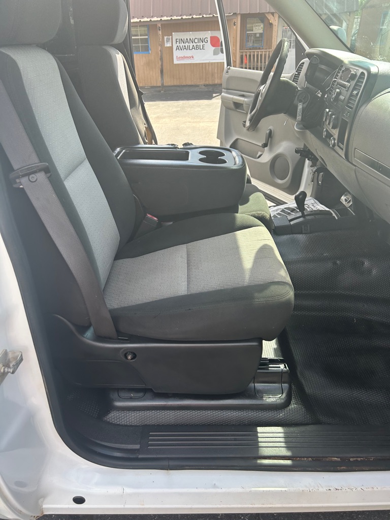 Photo 6 of this CHEVROLET SILVERADO 3500