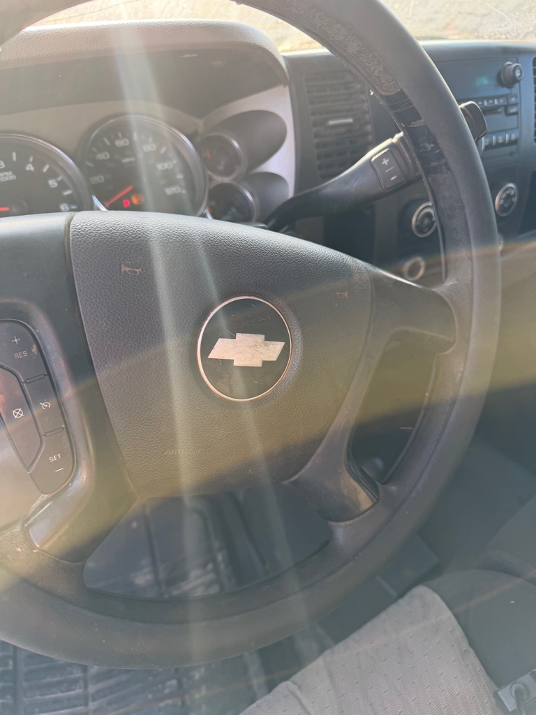 Photo 15 of this CHEVROLET SILVERADO 2500