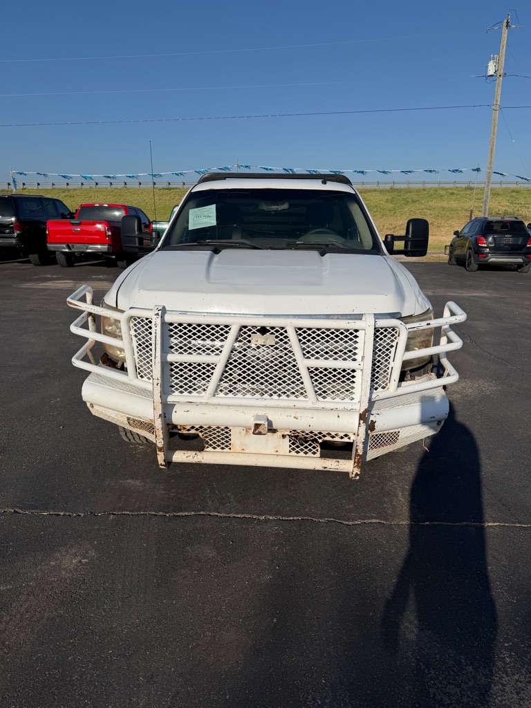 Photo 2 of this CHEVROLET SILVERADO 2500