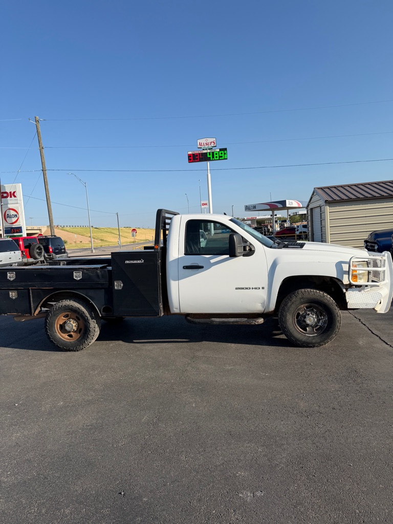 Photo 3 of this CHEVROLET SILVERADO 2500