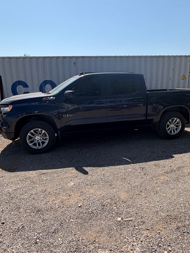 Photo 2 of this CHEVROLET SILVERADO 1500