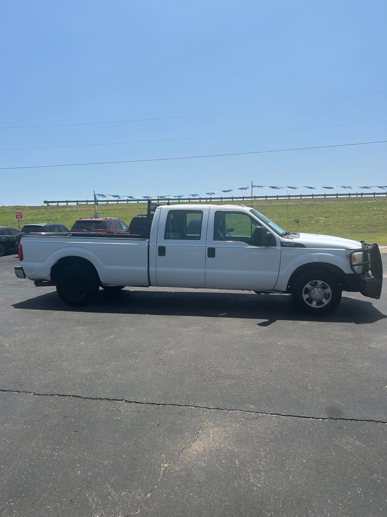 Photo 3 of this FORD F350