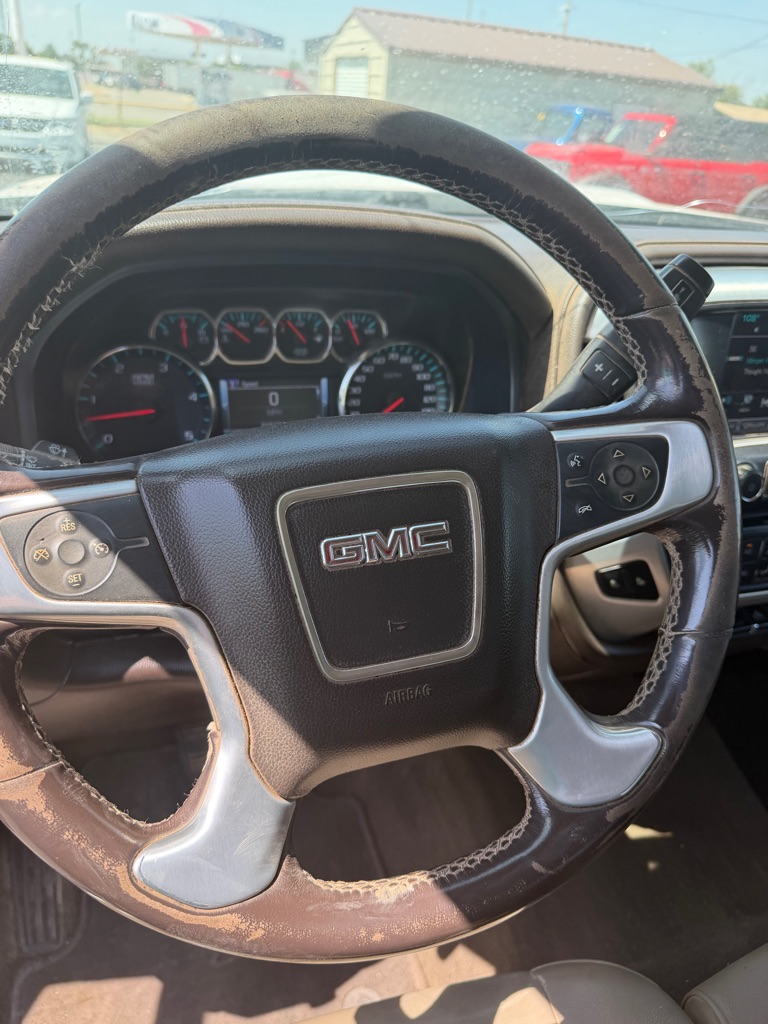 Photo 7 of this GMC SIERRA
