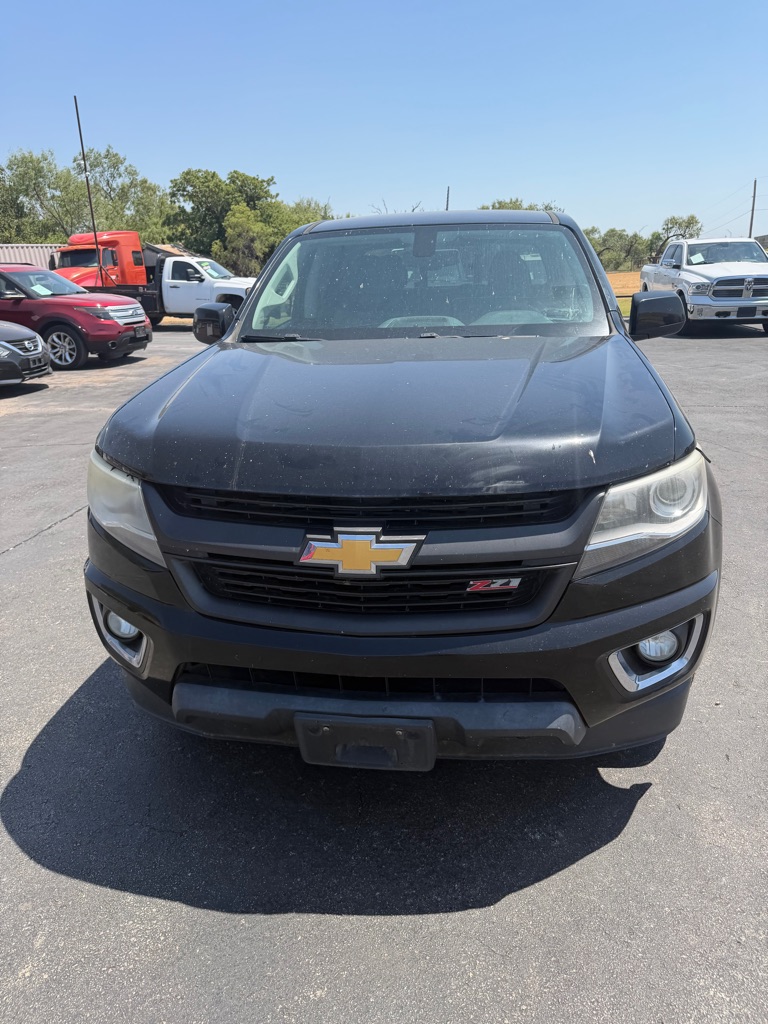 Photo 4 of this CHEVROLET COLORADO