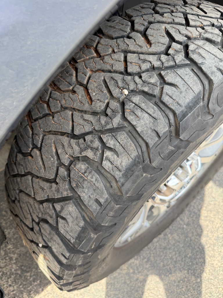 Photo 19 of this FORD F250
