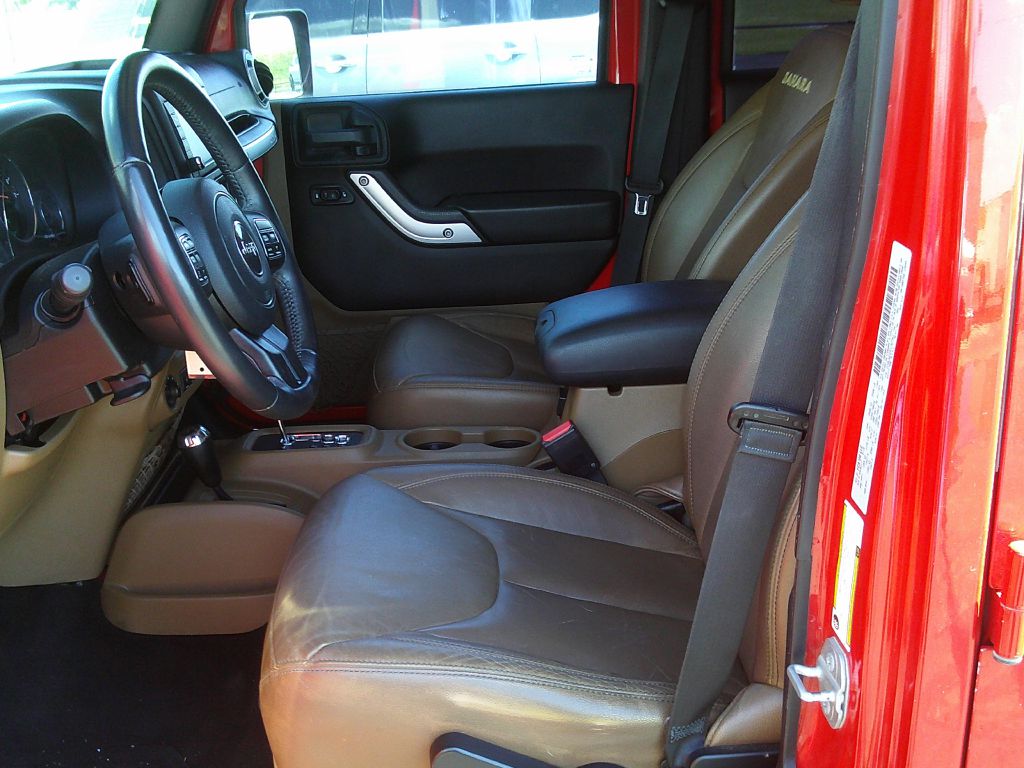 Photo 5 of this JEEP WRANGLER UNLIMI