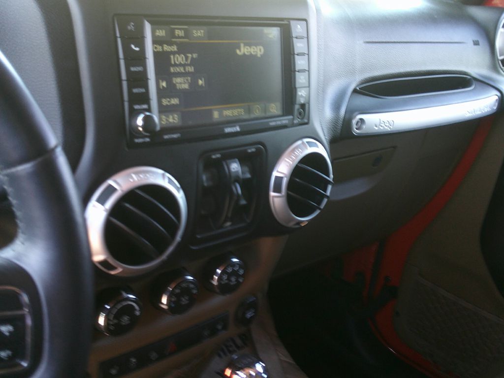 Photo 8 of this JEEP WRANGLER UNLIMI