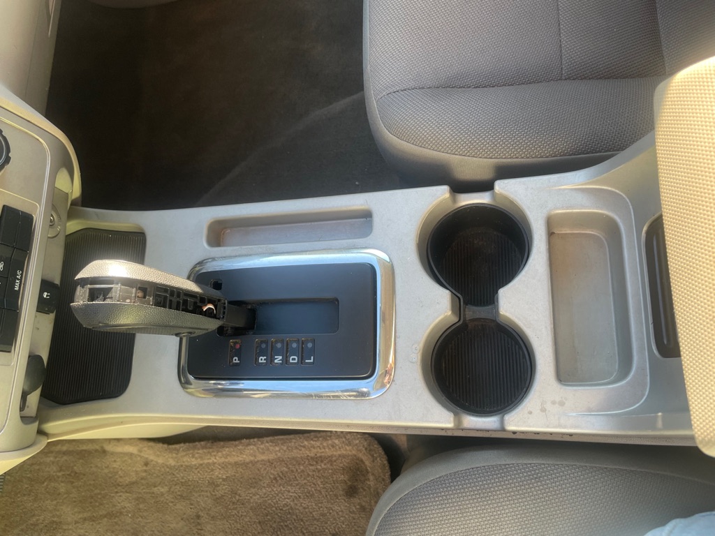 Photo 14 of this FORD ESCAPE